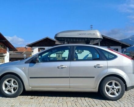 Серый Форд Фокус, объемом двигателя 1.56 л и пробегом 360 тыс. км за 4000 $, фото 1 на Automoto.ua