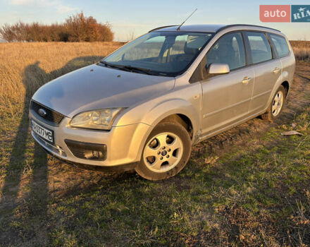 Сірий Форд Фокус, об'ємом двигуна 1.6 л та пробігом 202 тис. км за 4999 $, фото 1 на Automoto.ua
