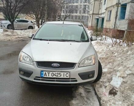 Серый Форд Фокус, объемом двигателя 1.6 л и пробегом 275 тыс. км за 3999 $, фото 1 на Automoto.ua