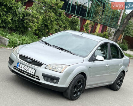 Серый Форд Фокус, объемом двигателя 1.6 л и пробегом 382 тыс. км за 3800 $, фото 1 на Automoto.ua