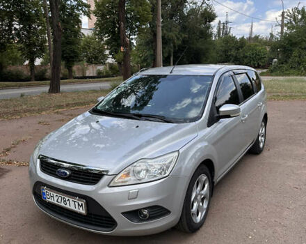 Серый Форд Фокус, объемом двигателя 1.8 л и пробегом 243 тыс. км за 5900 $, фото 1 на Automoto.ua