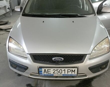 Сірий Форд Фокус, об'ємом двигуна 1.6 л та пробігом 263 тис. км за 3950 $, фото 1 на Automoto.ua