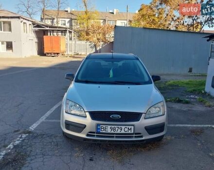 Серый Форд Фокус, объемом двигателя 1.6 л и пробегом 211 тыс. км за 3600 $, фото 1 на Automoto.ua