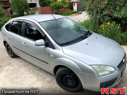 Серый Форд Фокус, объемом двигателя 1.6 л и пробегом 293 тыс. км за 5100 $, фото 1 на Automoto.ua