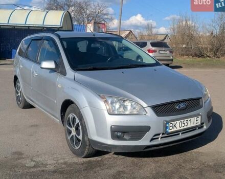 Серый Форд Фокус, объемом двигателя 1.6 л и пробегом 475 тыс. км за 4250 $, фото 1 на Automoto.ua