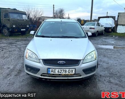 Серый Форд Фокус, объемом двигателя 1.6 л и пробегом 247 тыс. км за 5000 $, фото 1 на Automoto.ua