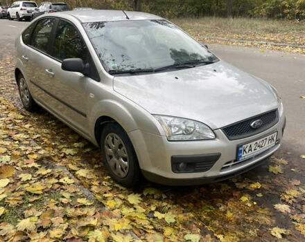 Форд Фокус 2007 в Киеве на Automoto.ua Серый Форд Фокус, объемом двигателя 1.6 л и пробегом 143 тыс. км за 4900 $, фото 1 на Automoto.ua