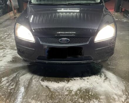 Серый Форд Фокус, объемом двигателя 1.8 л и пробегом 300 тыс. км за 1850 $, фото 1 на Automoto.ua