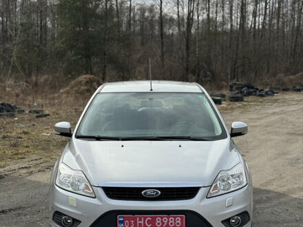 Форд Фокус 2007 у Ковель на Automoto.ua Сірий Форд Фокус, об'ємом двигуна 1.8 л та пробігом 190 тис. км за 5600 $, фото 1 на Automoto.ua