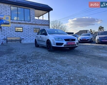 Сірий Форд Фокус, об'ємом двигуна 1.6 л та пробігом 200 тис. км за 5350 $, фото 1 на Automoto.ua