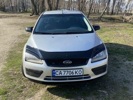 Серый Форд Фокус, объемом двигателя 1.8 л и пробегом 264 тыс. км за 3800 $, фото 1 на Automoto.ua