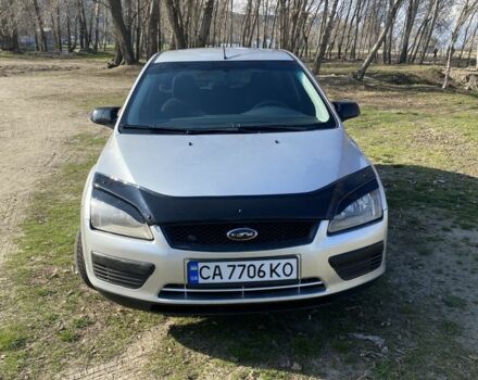 Серый Форд Фокус, объемом двигателя 1.8 л и пробегом 264 тыс. км за 3800 $, фото 1 на Automoto.ua