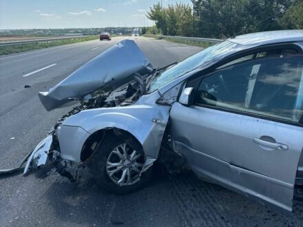 Сірий Форд Фокус, об'ємом двигуна 0 л та пробігом 300 тис. км за 650 $, фото 1 на Automoto.ua