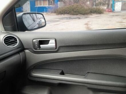 Сірий Форд Фокус, об'ємом двигуна 1.6 л та пробігом 195 тис. км за 7166 $, фото 1 на Automoto.ua