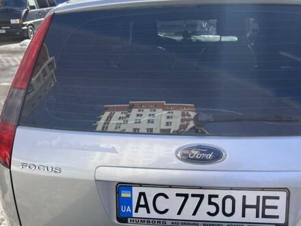 Серый Форд Фокус, объемом двигателя 1.56 л и пробегом 233 тыс. км за 4950 $, фото 1 на Automoto.ua
