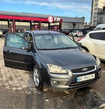 Серый Форд Фокус, объемом двигателя 1.56 л и пробегом 259 тыс. км за 4300 $, фото 1 на Automoto.ua