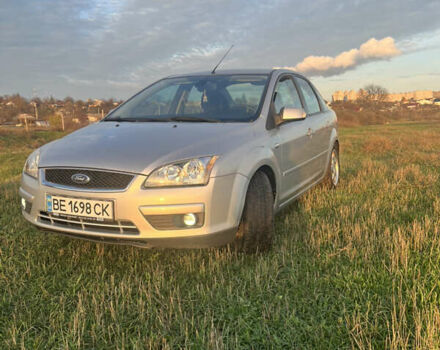 Сірий Форд Фокус, об'ємом двигуна 2 л та пробігом 339 тис. км за 5400 $, фото 1 на Automoto.ua