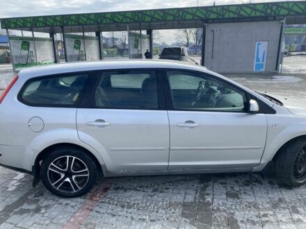 Серый Форд Фокус, объемом двигателя 1.6 л и пробегом 326 тыс. км за 3600 $, фото 1 на Automoto.ua