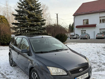 Серый Форд Фокус, объемом двигателя 1.56 л и пробегом 300 тыс. км за 3450 $, фото 1 на Automoto.ua