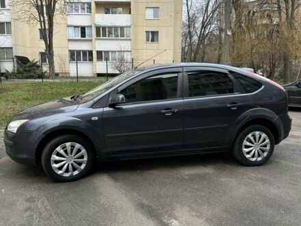 Серый Форд Фокус, объемом двигателя 1.6 л и пробегом 244 тыс. км за 3850 $, фото 1 на Automoto.ua