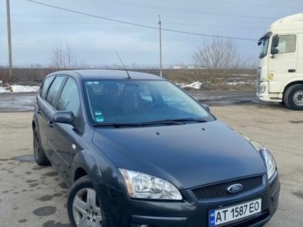 Серый Форд Фокус, объемом двигателя 1.6 л и пробегом 199 тыс. км за 5400 $, фото 1 на Automoto.ua