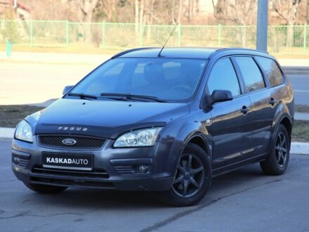 Серый Форд Фокус, объемом двигателя 1.6 л и пробегом 238 тыс. км за 5500 $, фото 1 на Automoto.ua