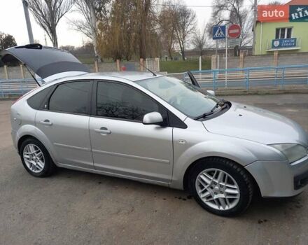 Сірий Форд Фокус, об'ємом двигуна 1.6 л та пробігом 345 тис. км за 4100 $, фото 1 на Automoto.ua