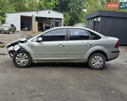 Сірий Форд Фокус, об'ємом двигуна 1.6 л та пробігом 200 тис. км за 1000 $, фото 1 на Automoto.ua