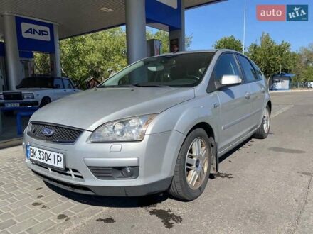 Форд Фокус 2007 в Николаеве на Automoto.ua Серый Форд Фокус, объемом двигателя 1.8 л и пробегом 230 тыс. км за 5300 $, фото 1 на Automoto.ua