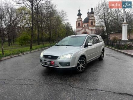 Серый Форд Фокус, объемом двигателя 1.6 л и пробегом 475 тыс. км за 4290 $, фото 1 на Automoto.ua