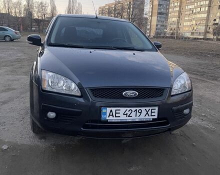 Серый Форд Фокус, объемом двигателя 1.6 л и пробегом 257 тыс. км за 4999 $, фото 1 на Automoto.ua