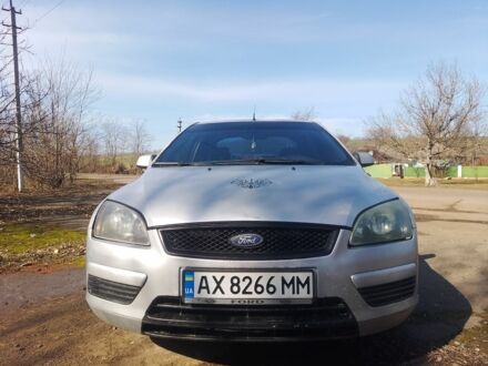 Серый Форд Фокус, объемом двигателя 1.6 л и пробегом 335 тыс. км за 2800 $, фото 1 на Automoto.ua