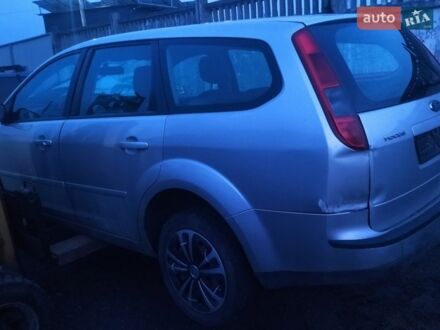 Сірий Форд Фокус, об'ємом двигуна 1.6 л та пробігом 322 тис. км за 1999 $, фото 1 на Automoto.ua