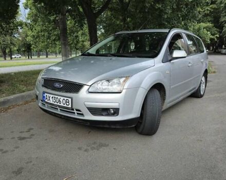 Серый Форд Фокус, объемом двигателя 1.6 л и пробегом 210 тыс. км за 4200 $, фото 1 на Automoto.ua