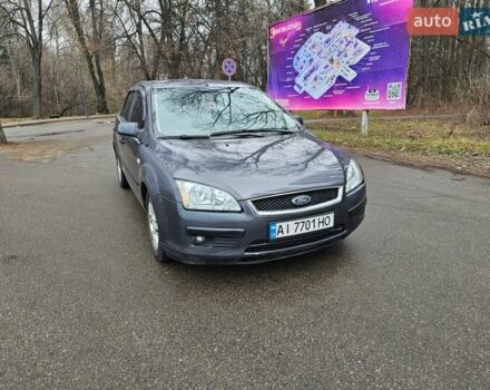 Серый Форд Фокус, объемом двигателя 1.6 л и пробегом 200 тыс. км за 2500 $, фото 1 на Automoto.ua