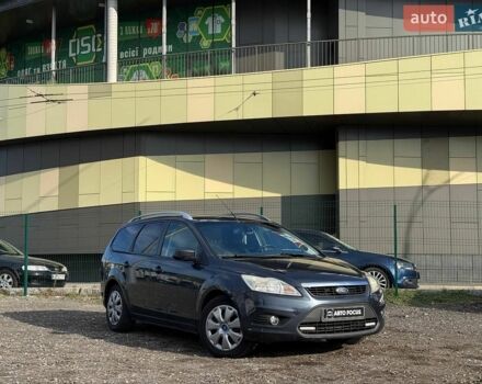 Сірий Форд Фокус, об'ємом двигуна 1.6 л та пробігом 304 тис. км за 4790 $, фото 1 на Automoto.ua