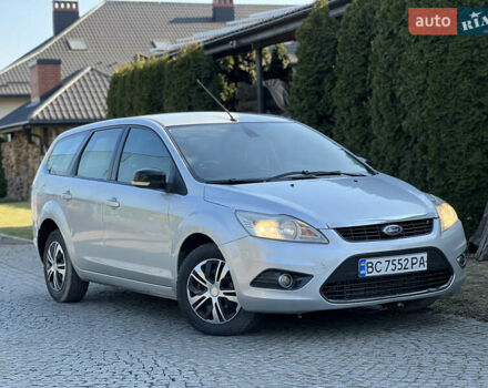 Серый Форд Фокус, объемом двигателя 1.6 л и пробегом 268 тыс. км за 4100 $, фото 1 на Automoto.ua