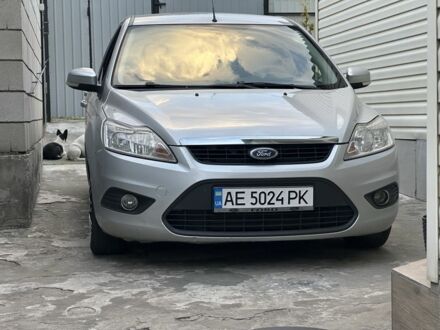 Форд Фокус 2008 в Каменское - Днепродзержинск на Automoto.ua Серый Форд Фокус, объемом двигателя 1.6 л и пробегом 350 тыс. км за 4800 $, фото 1 на Automoto.ua
