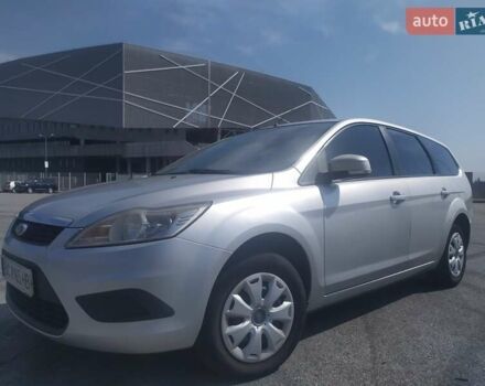 Серый Форд Фокус, объемом двигателя 1.6 л и пробегом 280 тыс. км за 4900 $, фото 1 на Automoto.ua