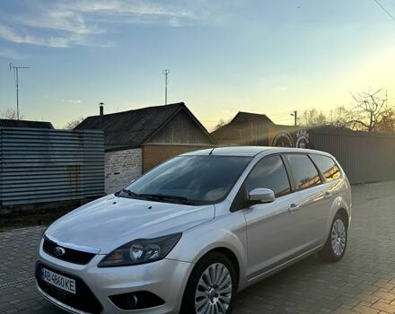 Серый Форд Фокус, объемом двигателя 1.6 л и пробегом 350 тыс. км за 3800 $, фото 1 на Automoto.ua