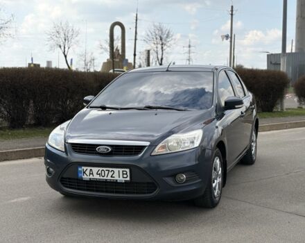 Серый Форд Фокус, объемом двигателя 1.6 л и пробегом 200 тыс. км за 5250 $, фото 1 на Automoto.ua