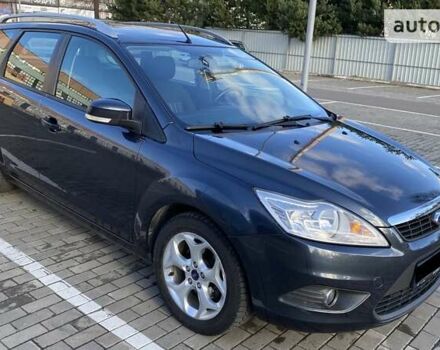 Серый Форд Фокус, объемом двигателя 1.6 л и пробегом 220 тыс. км за 6000 $, фото 1 на Automoto.ua