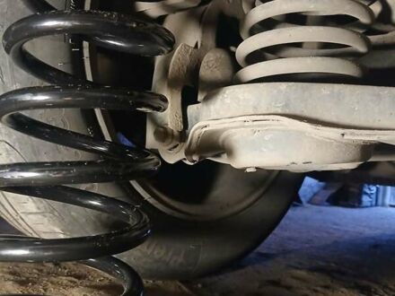 Серый Форд Фокус, объемом двигателя 1.6 л и пробегом 297 тыс. км за 4800 $, фото 1 на Automoto.ua