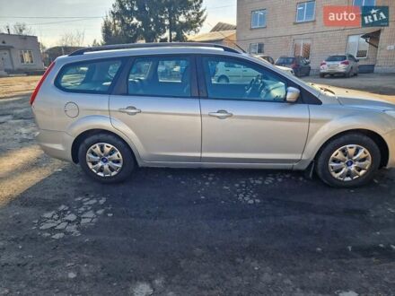 Серый Форд Фокус, объемом двигателя 1.6 л и пробегом 290 тыс. км за 5000 $, фото 1 на Automoto.ua