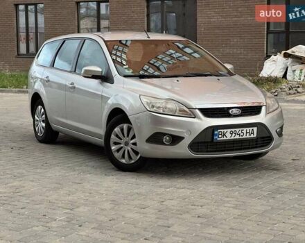 Сірий Форд Фокус, об'ємом двигуна 1.6 л та пробігом 263 тис. км за 5000 $, фото 1 на Automoto.ua