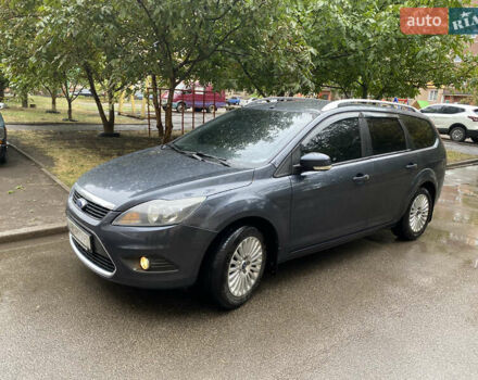 Серый Форд Фокус, объемом двигателя 1.6 л и пробегом 291 тыс. км за 6500 $, фото 1 на Automoto.ua