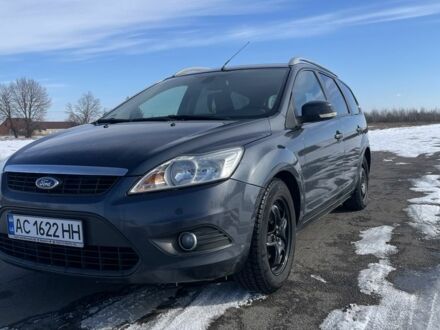 Серый Форд Фокус, объемом двигателя 1.6 л и пробегом 278 тыс. км за 4200 $, фото 1 на Automoto.ua