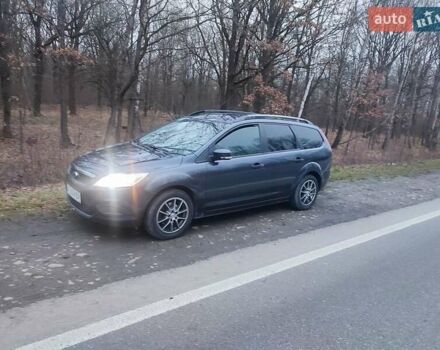 Серый Форд Фокус, объемом двигателя 1.6 л и пробегом 211 тыс. км за 5300 $, фото 1 на Automoto.ua