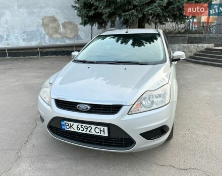 Серый Форд Фокус, объемом двигателя 1.56 л и пробегом 290 тыс. км за 4850 $, фото 1 на Automoto.ua