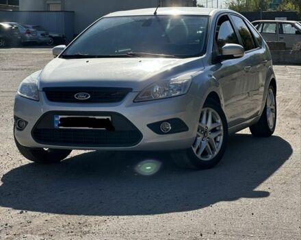 Серый Форд Фокус, объемом двигателя 1.6 л и пробегом 250 тыс. км за 1600 $, фото 1 на Automoto.ua